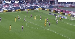 1745191386905089846.gif int bol 83.gif