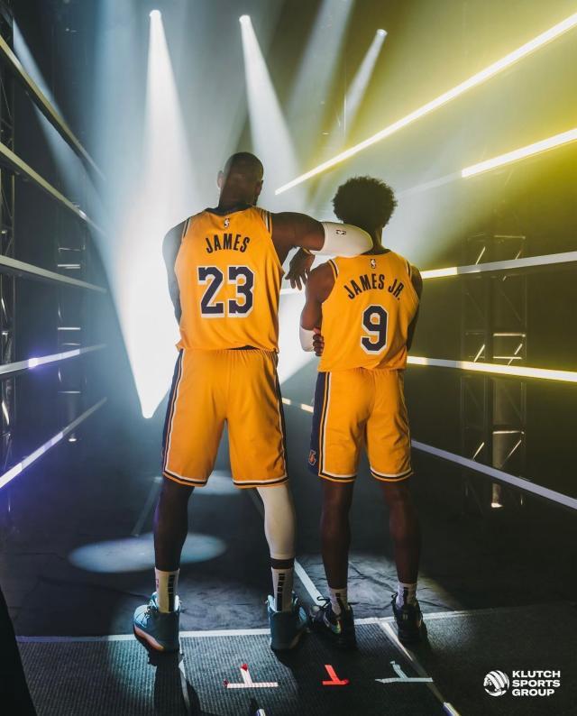 必一运动-布朗尼训练中三分颜射父亲 湖人全队起哄点燃老詹