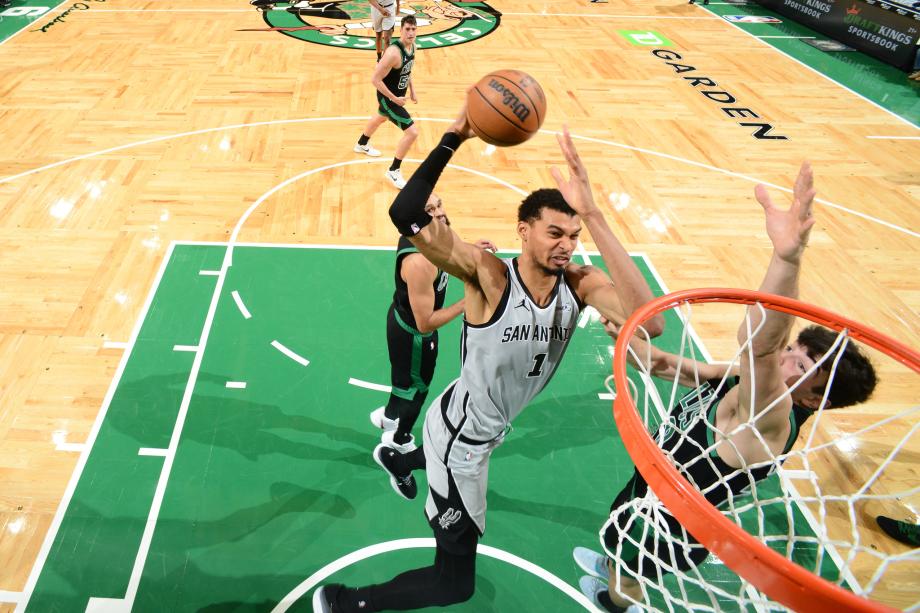 必一运动官方网站-文班亚马21分布朗27分 马刺100-95险胜凯尔特人